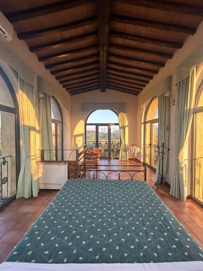 "Villa Bizzi" Monte Castelli Eksteriør billede