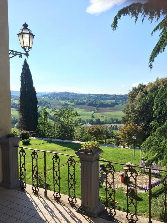 "Villa Bizzi" Monte Castelli Eksteriør billede